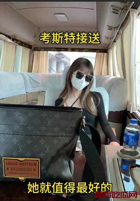 薛之谦演唱会惊现大瓜,女友和大哥现场采访被男友发现出轨事件