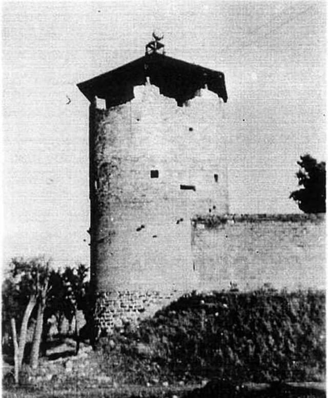 日军躲在炮楼内 ,八路军久攻不下,一老农路过却称:简单,让我来__日军躲在炮楼内 ,八路军久攻不下,一老农路过却称:简单,让我来