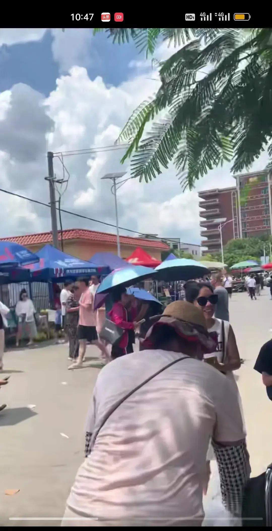 全红婵母亲说:不敢让女儿回家太多人了!连菠萝蜜都不放过!_全红婵母亲说:不敢让女儿回家太多人了!连菠萝蜜都不放过!_