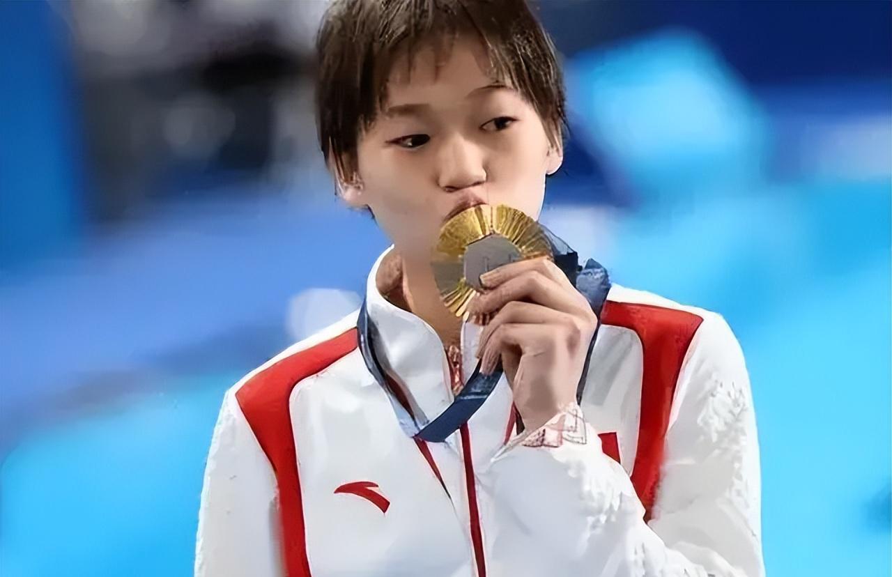 _全红婵母亲说:不敢让女儿回家太多人了!连菠萝蜜都不放过!_全红婵母亲说:不敢让女儿回家太多人了!连菠萝蜜都不放过!