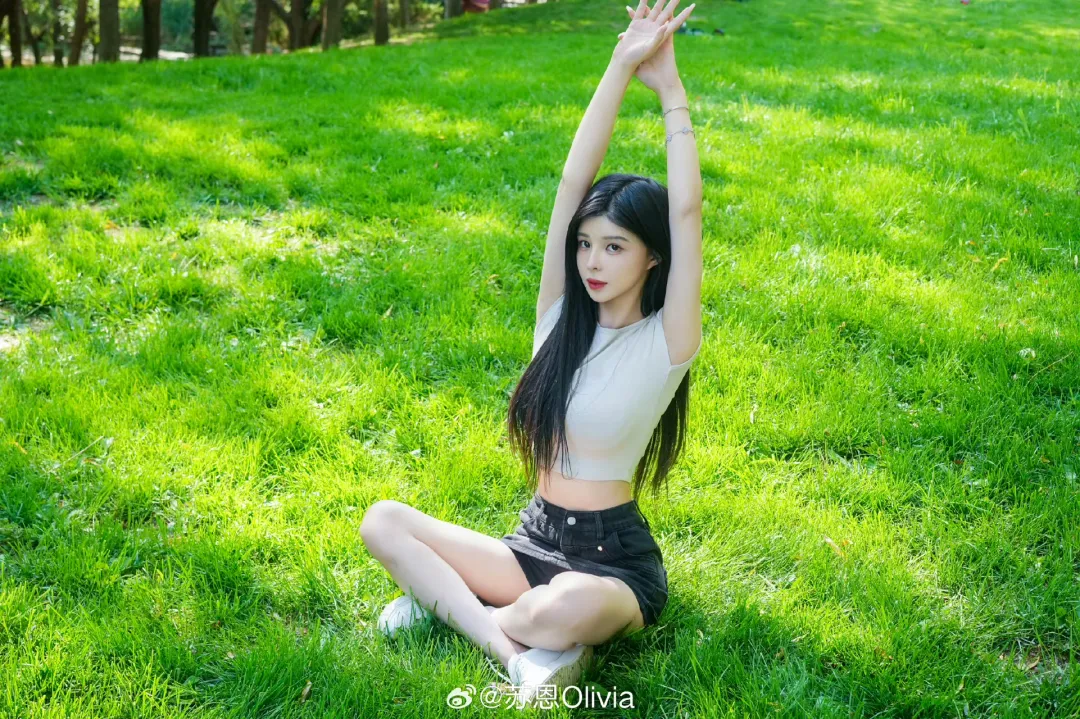 女主播苏恩放弃直播行业?称不赚钱,想要逐梦娱乐圈却梦想破碎;称自己现在只想要有工作,或者是未婚先孕都行!网友:怀孕也算工作?