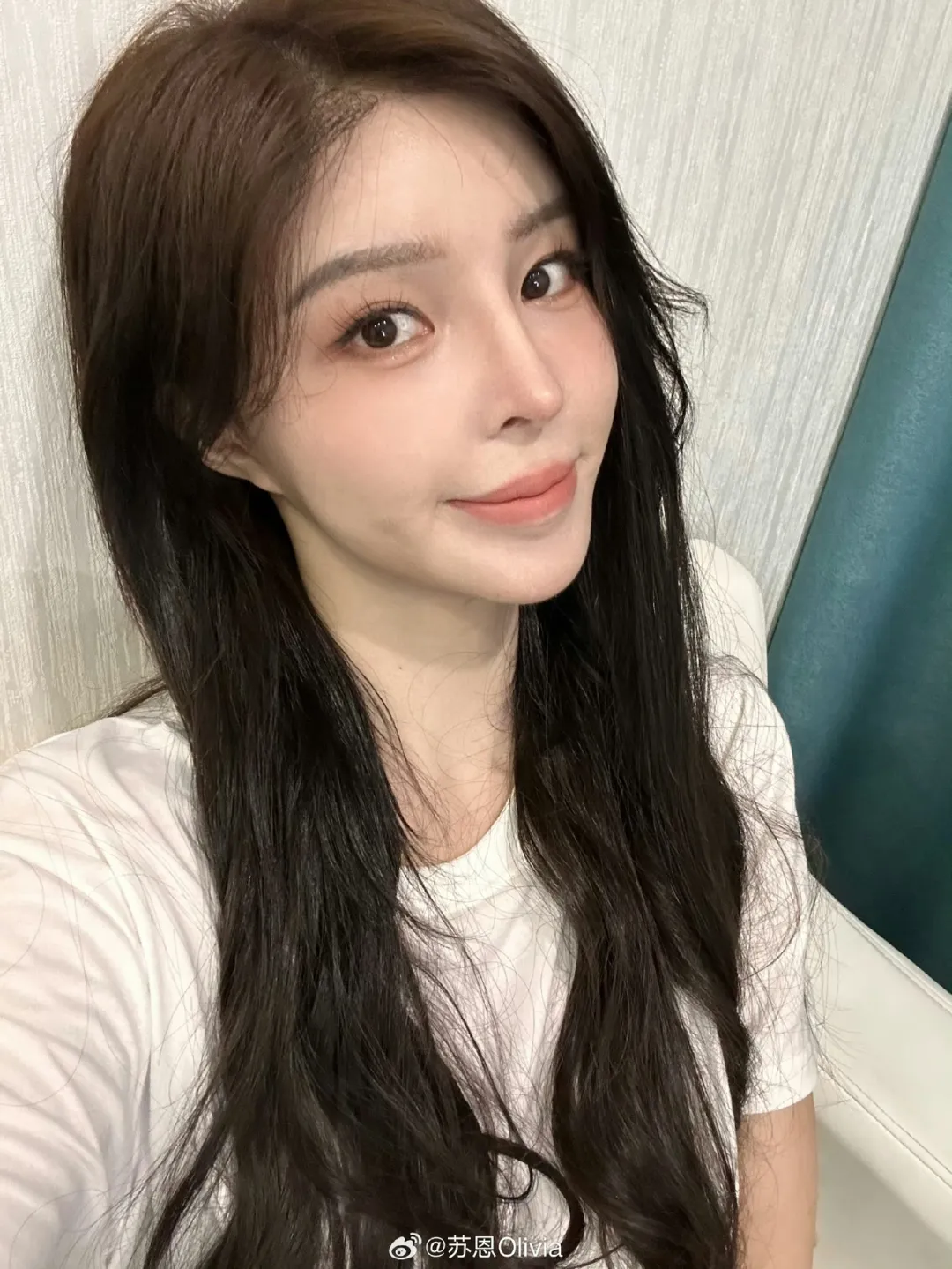 女主播苏恩放弃直播行业?称不赚钱,想要逐梦娱乐圈却梦想破碎;称自己现在只想要有工作,或者是未婚先孕都行!网友:怀孕也算工作?