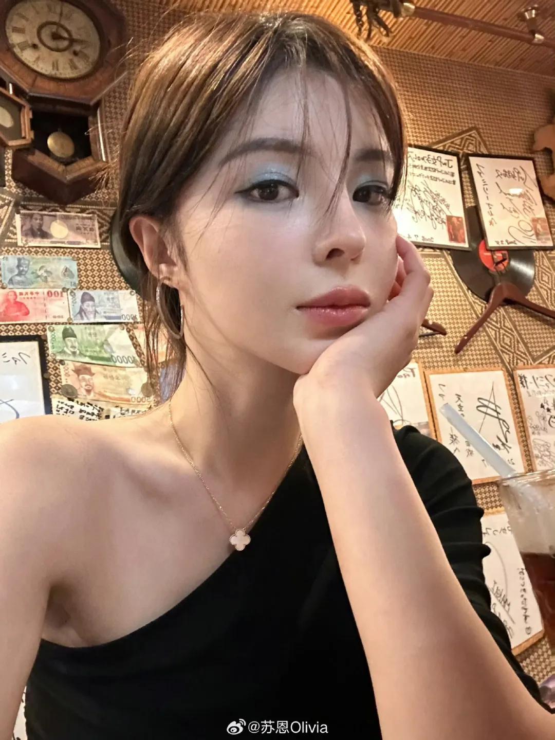 女主播苏恩放弃直播行业?称不赚钱,想要逐梦娱乐圈却梦想破碎;称自己现在只想要有工作,或者是未婚先孕都行!网友:怀孕也算工作?