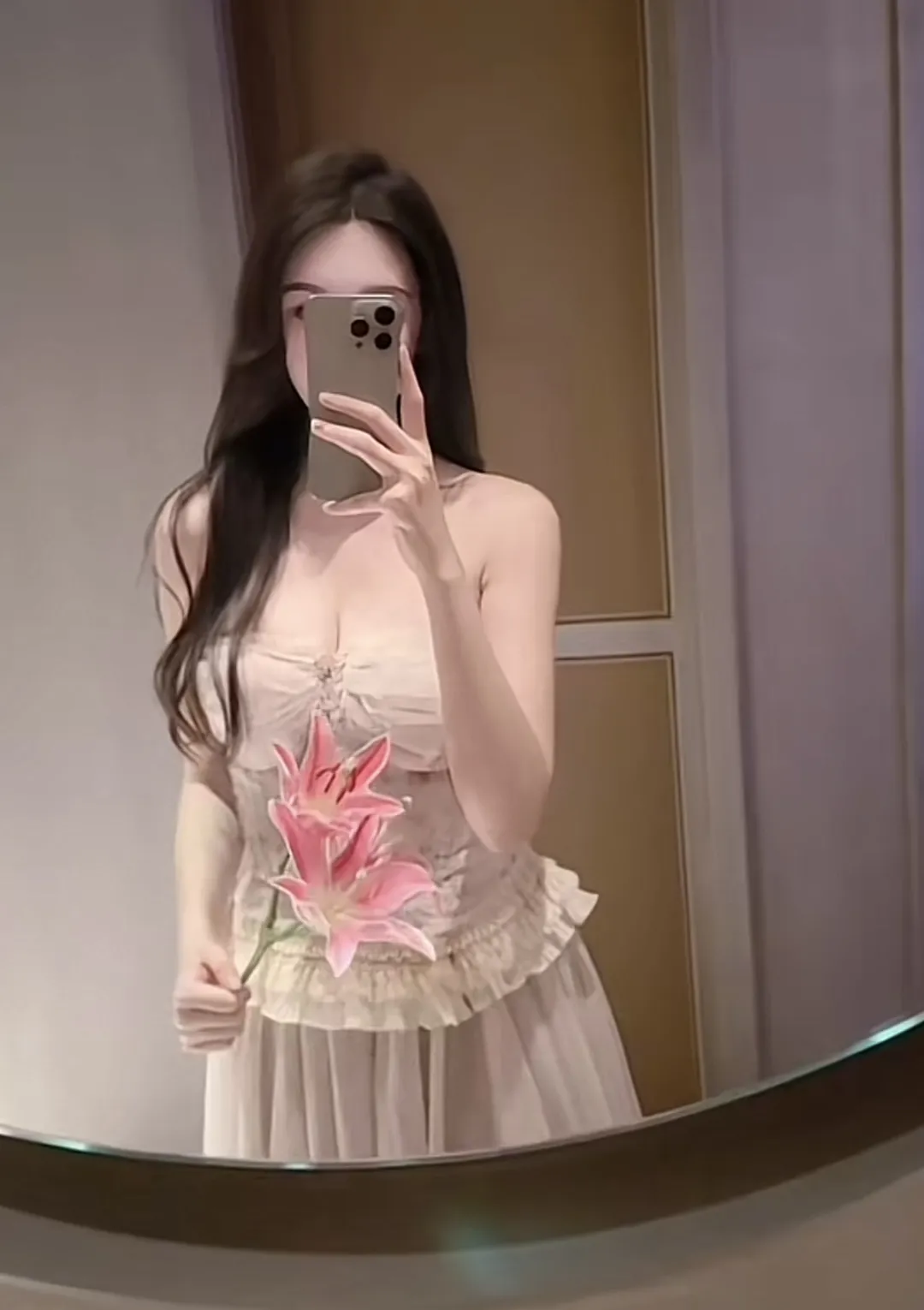 女网红发文锤童锦程!称其导致自己染病,童锦程回复其是上赶着倒贴的“照骗”!