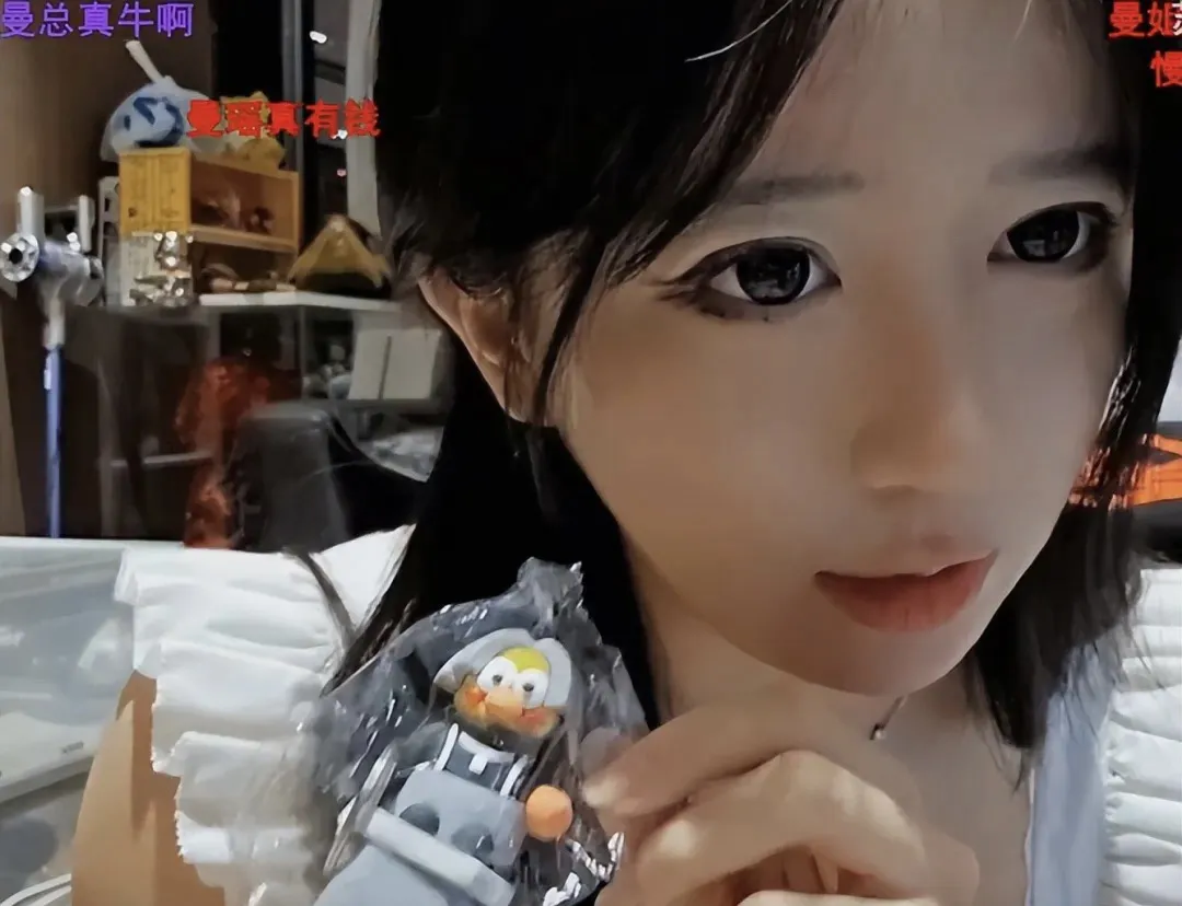 呆妹儿生日愿望:和蛋糕一样大!大方展示礼物,引发网友热议!