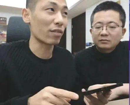 旭旭宝宝称王者荣耀凉了,DNF都不会凉?因为曾经的王者一哥张大仙都不播王者荣耀了!