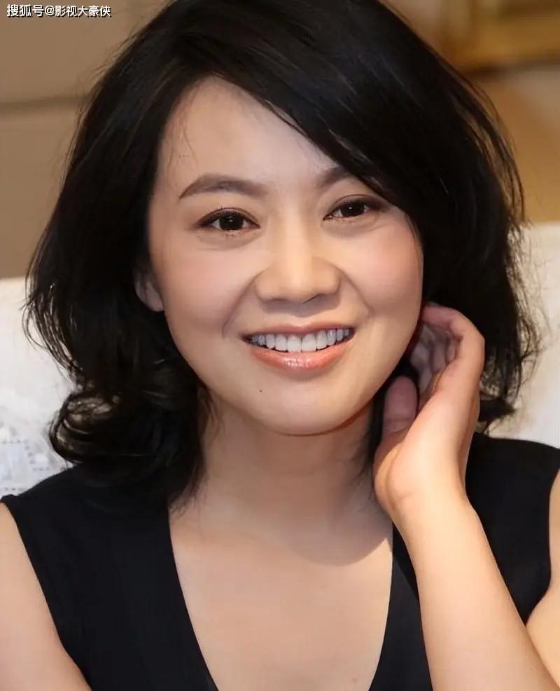 _51岁的闫妮:月月都给前公婆生活费 ,从此以后我就是您的亲女儿_51岁的闫妮:月月都给前公婆生活费,从此以后我就是您的亲女儿