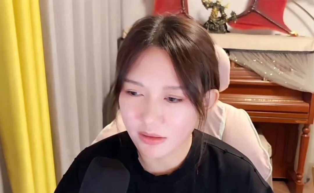 女主播cos妲己诱惑感拉满,称某些刀塔主播穿着暴露打dota实属不易!网友:看到以前的自己了么?