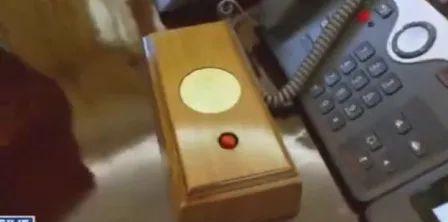 特朗普白宫前受欢迎视频_特朗普白宫vlog_