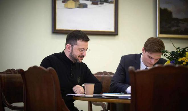 特朗普白宫前受欢迎视频_特朗普白宫vlog_