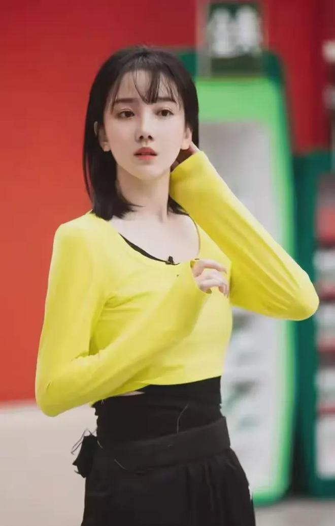 陈小纭整骨十次前后对比_陈小纭整容十次_