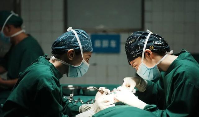 想一个人有错吗说说_想错的人_