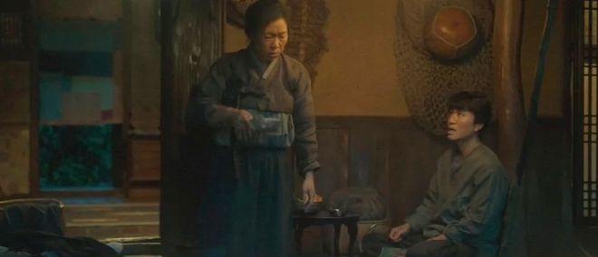 豆瓣9.6,40岁+妈妈熬夜为她哭了一整晚__豆瓣9.6 ,40岁+妈妈熬夜为她哭了一整晚