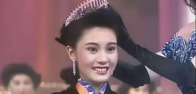 奇怪美女叫嘉欣是什么电影__叫嘉欣的都是美女