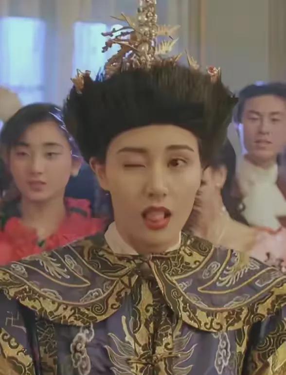 奇怪美女叫嘉欣是什么电影_叫嘉欣的都是美女_