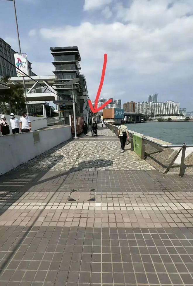 _什么原因引起脸部浮肿_脸部浮肿原因