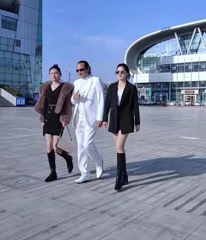 _脸部浮肿原因_什么原因引起脸部浮肿