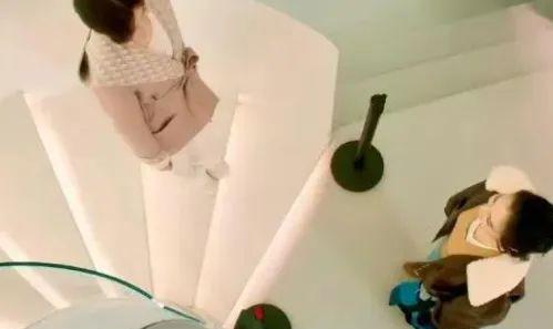 闺蜜暗战,极限拉扯,这才是成年人该看的情感修罗场_闺蜜暗战 ,极限拉扯,这才是成年人该看的情感修罗场_