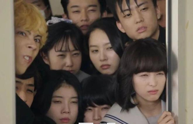 E句话 | 越邪门的cp越好嗑?__E句话 | 越邪门的cp越好嗑?