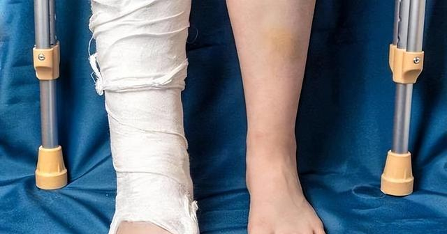 寿命长短腿脚知道__腿粗的长寿