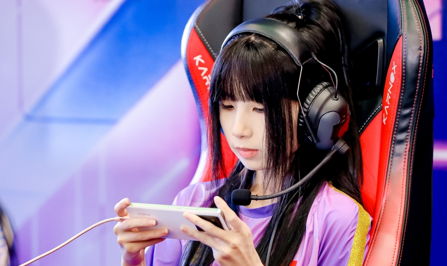 _荣耀巅峰挑战赛_荣耀归来巅峰对决