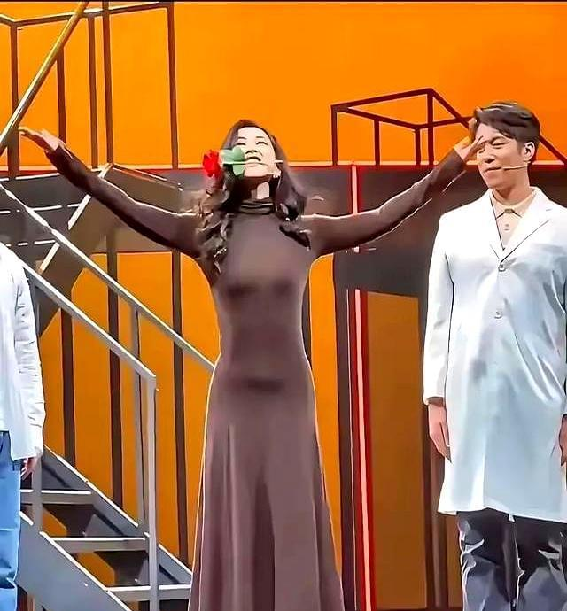 _光芒现场版_光芒女演员