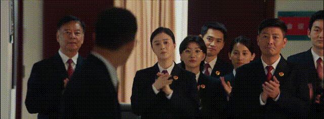 《以法之名》36集大结局:秦锋牺牲,万海被害 ,洪亮开放式结局__《以法之名》36集大结局:秦锋牺牲,万海被害,洪亮开放式结局