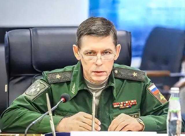 俄媒:一旦开战 ,中方只靠解放军难以取胜,必须调动另一股力量!__俄媒:一旦开战,中方只靠解放军难以取胜,必须调动另一股力量!