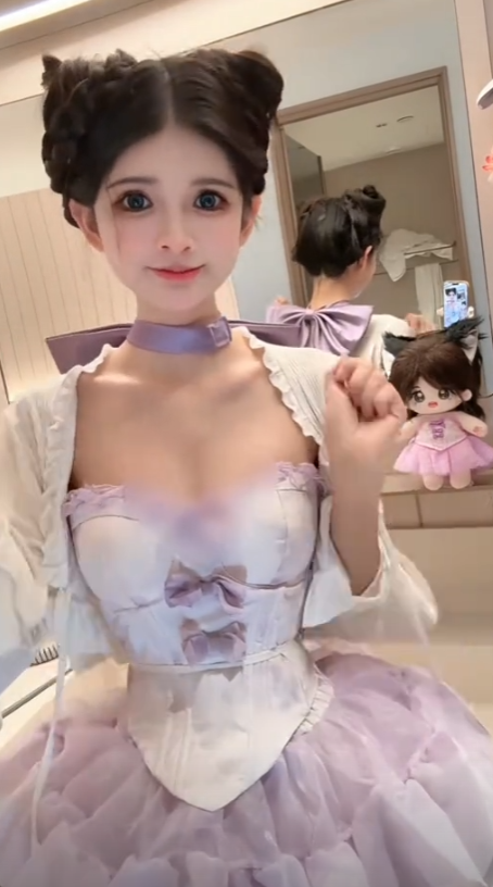 狗头萝莉发视频澄清往事！否认金主给其买了6套房，引发网友热议！