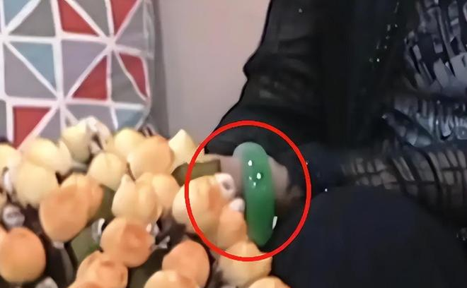 _宗庆后女儿宗馥莉_宗庆后钱留着干嘛