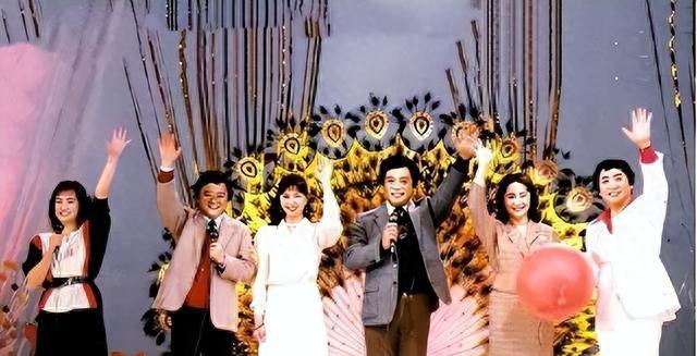 50年前的经典老歌,每一首都令人怀念,全部听过说明你老了!_50年前的经典老歌 ,每一首都令人怀念,全部听过说明你老了!_