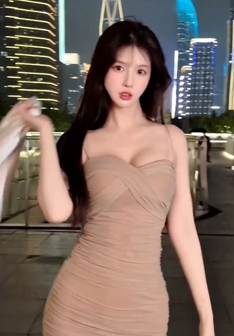 助眠女主播以前一天流水过万，现在一天赚100元就笑了，自夸基因好，找老婆就要找自己这样的，网友：直播不好做吧，都开始推销自己了！