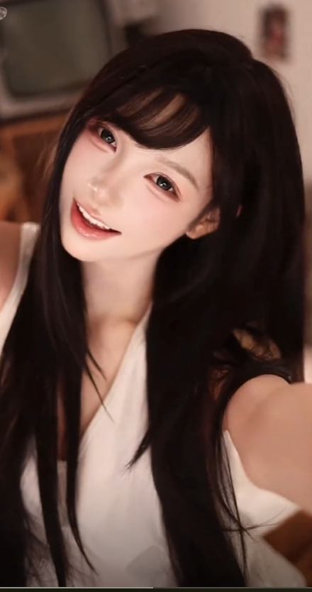 米娜搬家即将低价出售私人物品，玩具衣服统统出售，引来粉丝争抢！口味真重