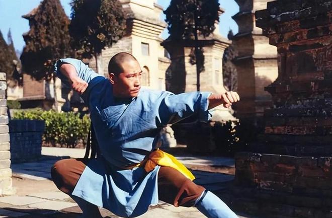 拔出萝卜带出泥歇后语__拔萝卜带出泥的意思