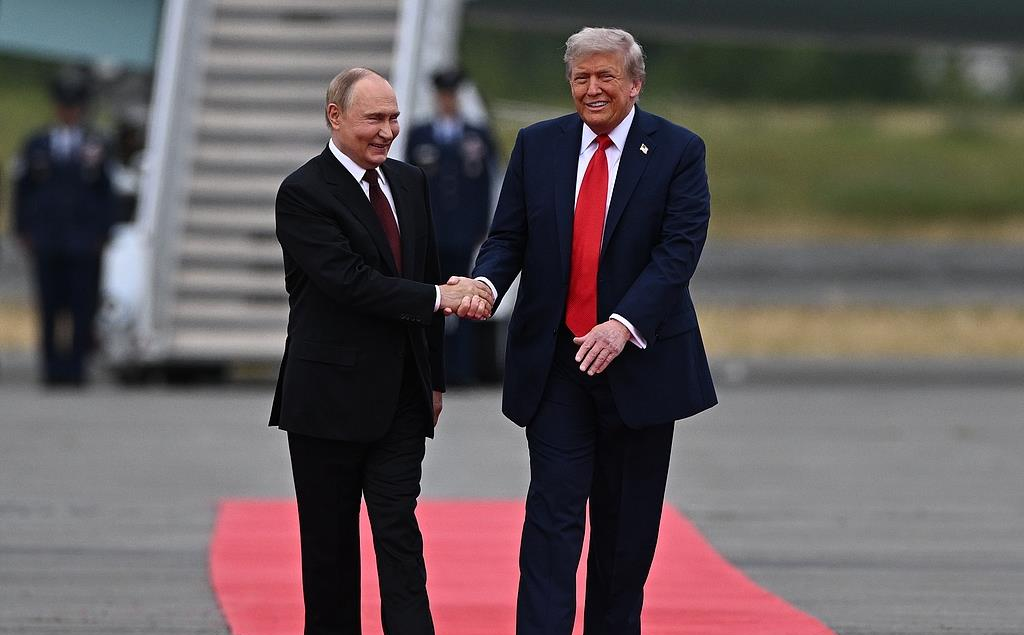 _特朗普普京关系融洽_特朗普和普京见过面吗