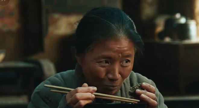 _杨幂惊艳红色古装图_杨幂惊艳造型