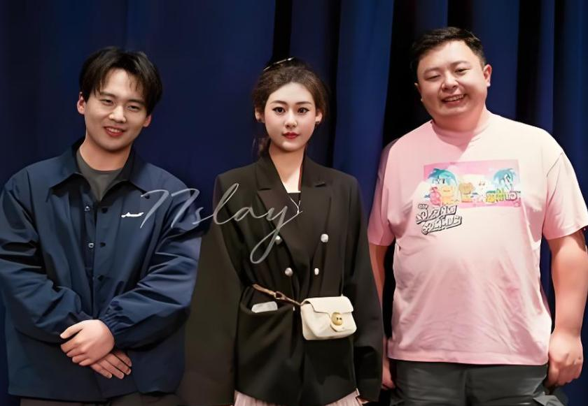 郭德纲父子同台说相声_郭德纲父子相声视频_