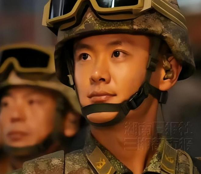 _妻子被丈夫赶出门电影_嫁得晚的姑娘都嫁得好