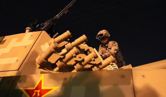 嫁得晚的姑娘都嫁得好__妻子被丈夫赶出门电影