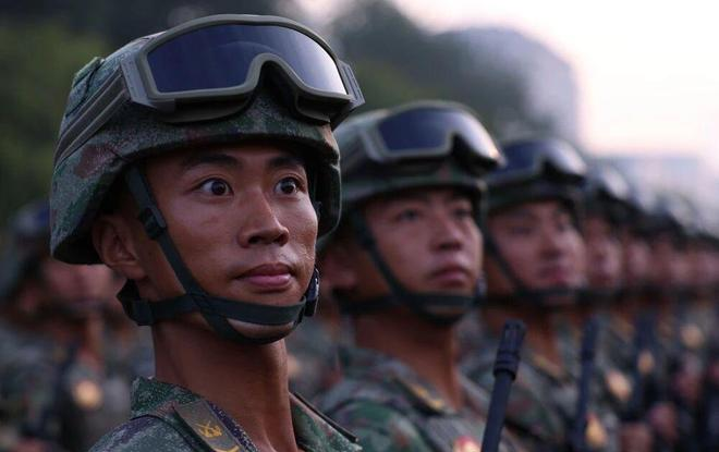 妻子被丈夫赶出门电影__嫁得晚的姑娘都嫁得好