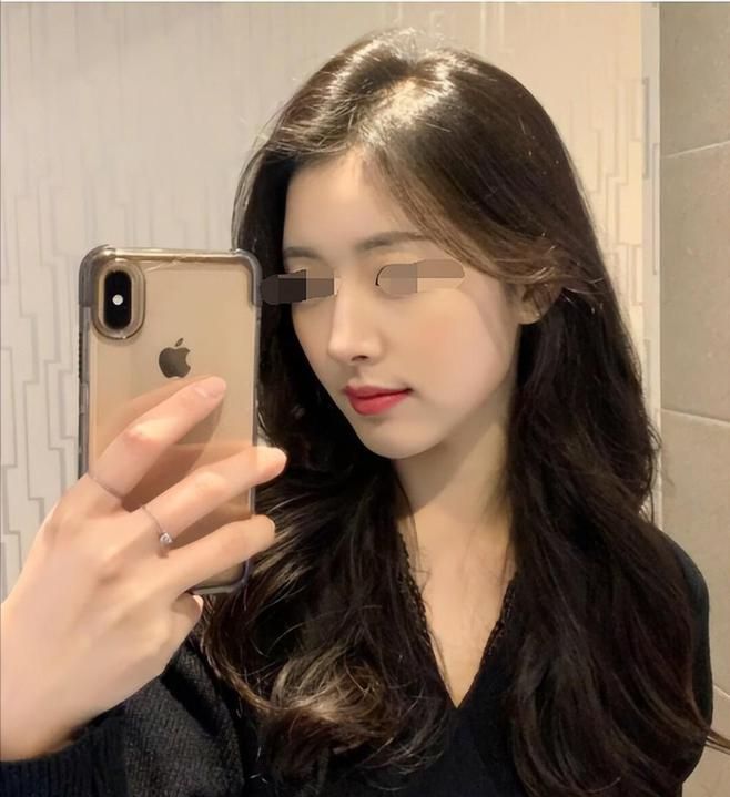 惊爆！为了孩子上名校，妈妈竟陪校长睡觉？吃瓜群众惊呆了！